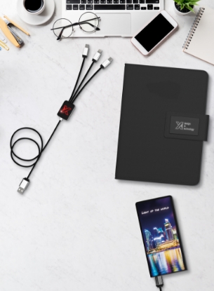 SCX Innovative Design™ Full-Color Illuminated Power Bank Slim 5000 mAh - 32463